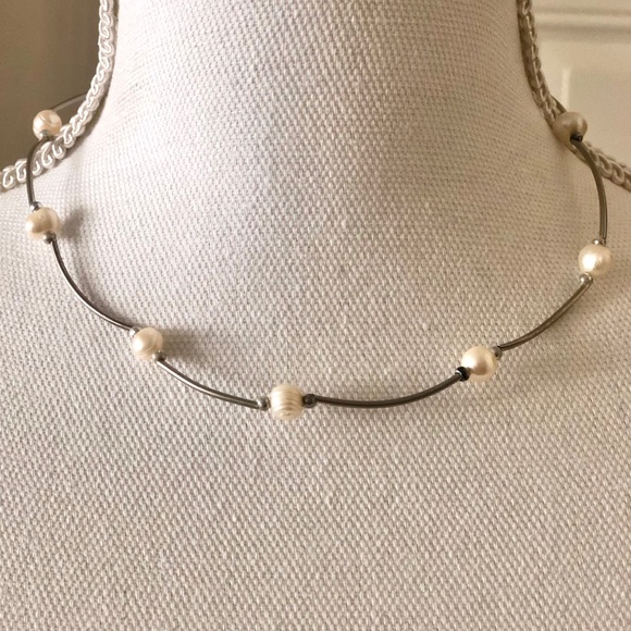 Jewelry - Vintage Charming Pearl Beads Necklace.